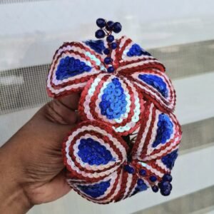 Tocado Junior en Peineta  dos flores Cayena